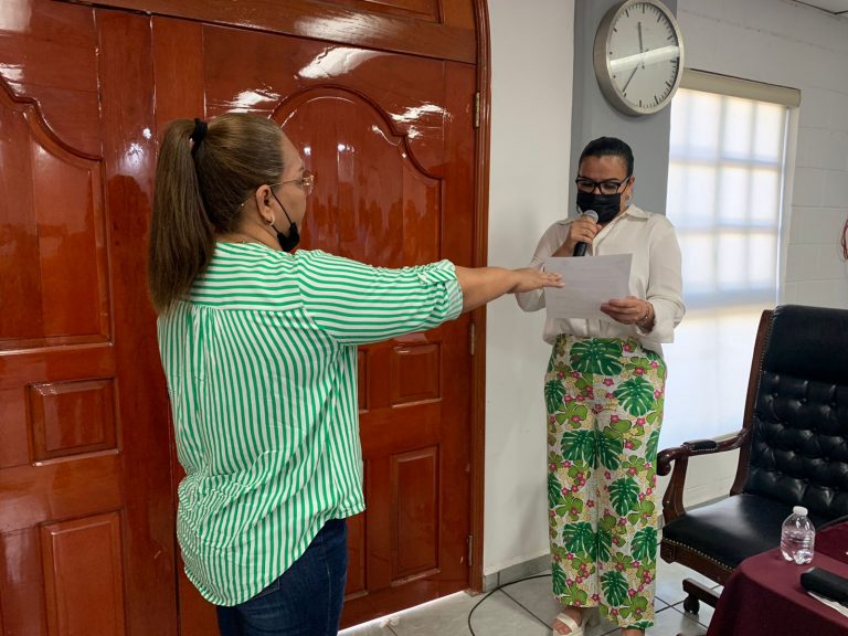 Asume Gladys García como nueva regidora suplente en Navolato