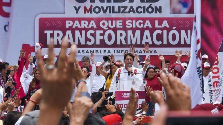 Presenta Morena a sus tres presidenciables