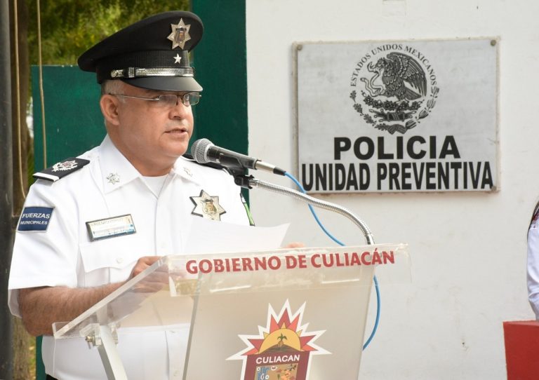 Higuera Laura se queda, pero evalúan al director de la Municipal