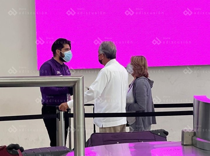 Se va Estrada Ferreiro a Estados Unidos