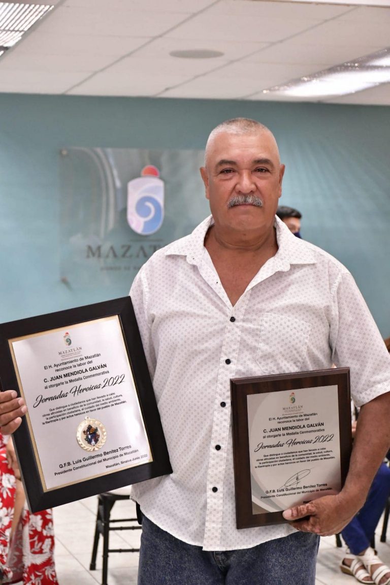 Lo reconocen por salvar a 3 menores en incendio