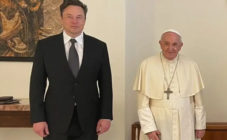 Se reúne el Papa con Elon Musk, el hombre más rico del mundo