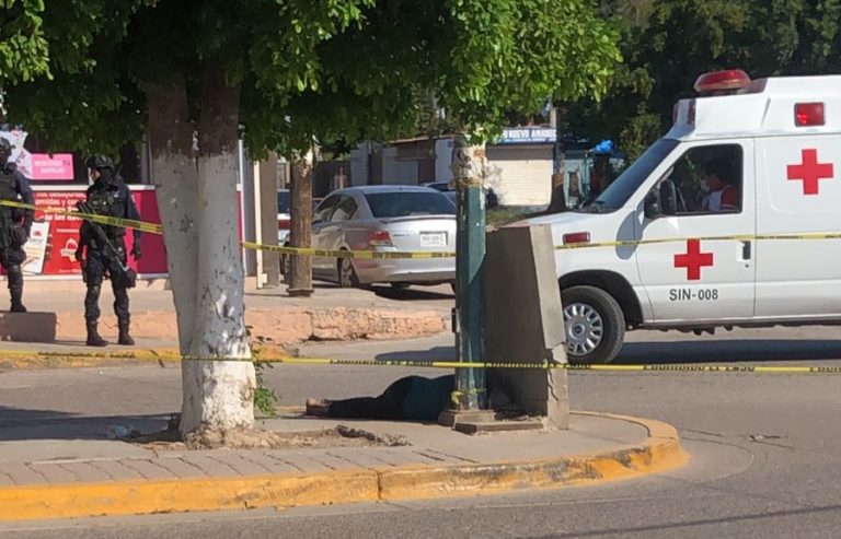 Muere presunto indigente en Villa Juárez, Navolato