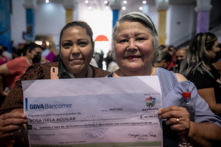 Pagan pensión a 37 viudas de policías en Navolato