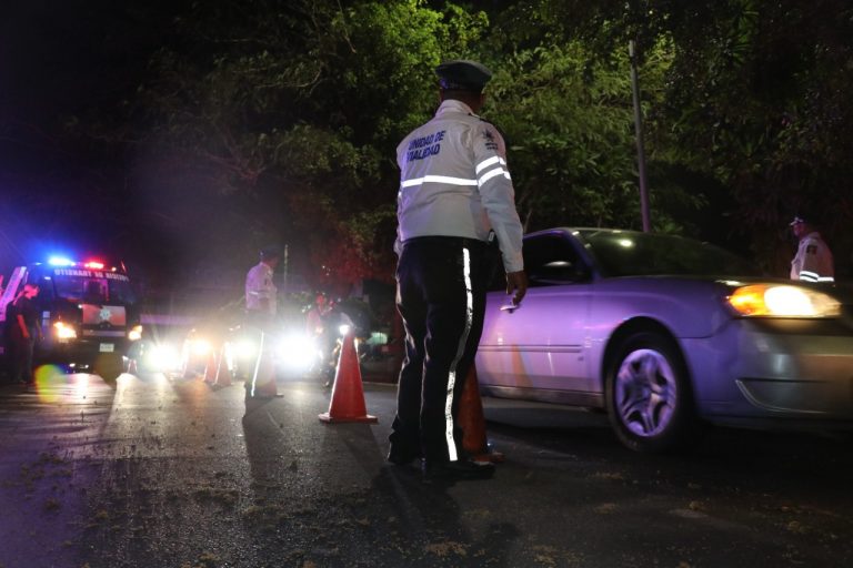 Duermen 4 en Barandilla en segundo ‘fin’ por alcoholímetro