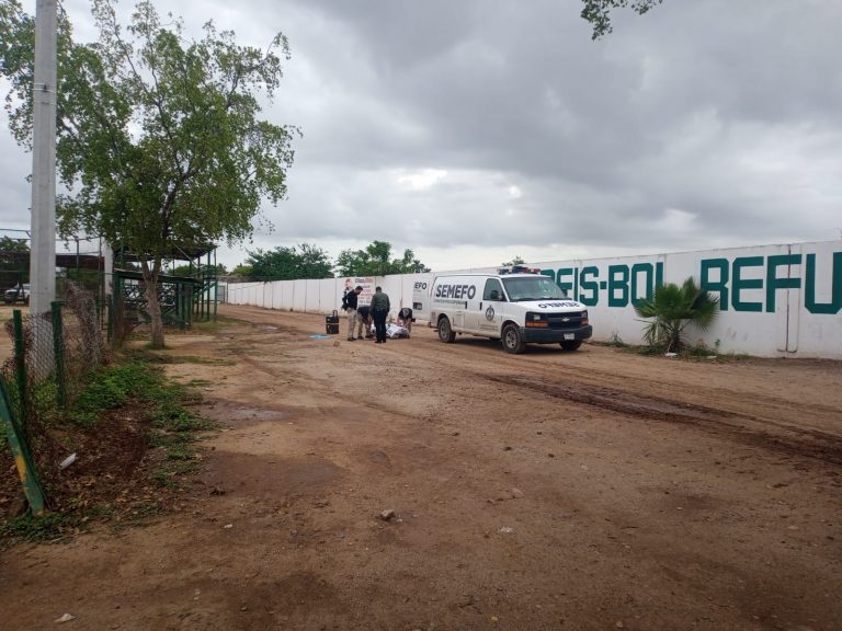 Es asesinado en estadio de beisbol de Culiacán