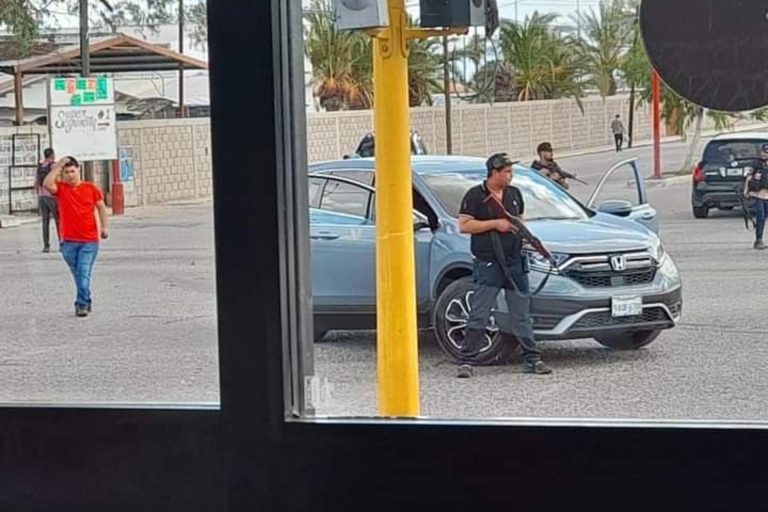 Se registran bloqueos y enfrentamientos en Altar, Sonora