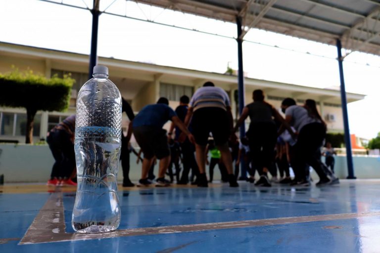 Una hidratación adecuada es imprescindible en la práctica deportiva: especialista de la UAS