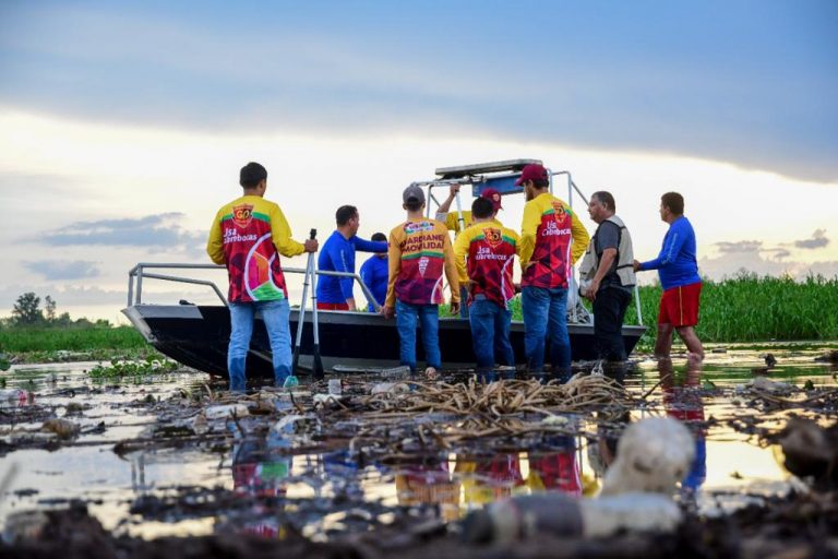 Pesca Culiacán pet en presa Derivadora