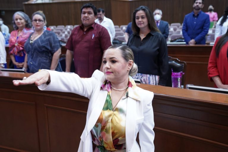 Edna Aguilar Olguín es la nueva magistrada del TJAES