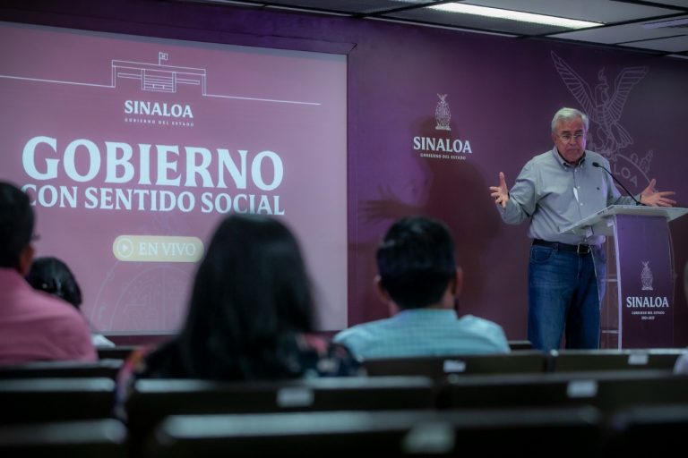 Despide Rocha a su director de Inocuidad por portar arma en auto oficial