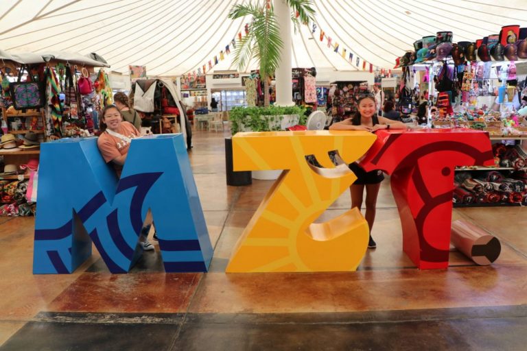 Llegan 4 mil 300 turistas en crucero y defienden ser puerto seguro