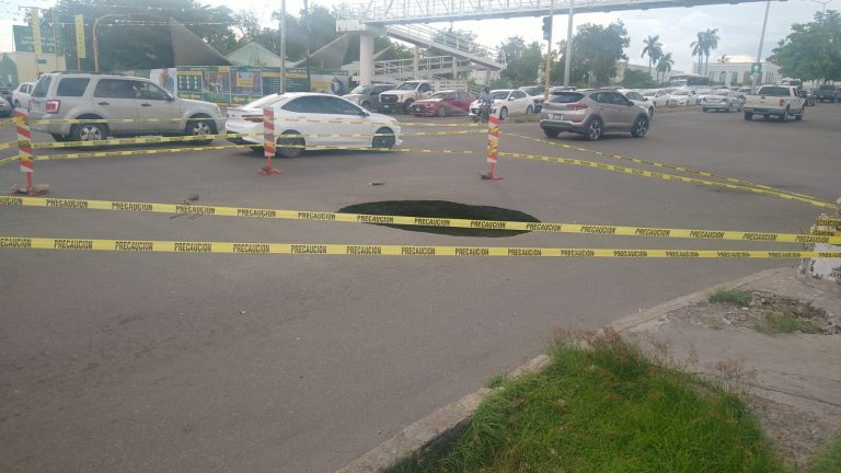 Cerrados carriles con dirección al norte en el bulevar Rotarismo