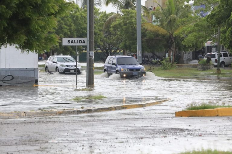 Superan lluvias los 100 mm en Culiacán y Mazatlán