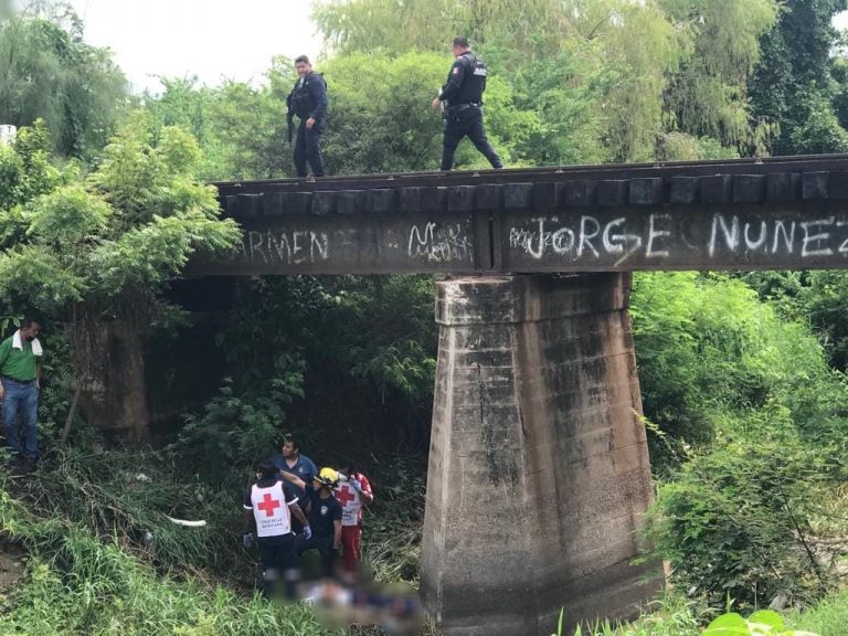 Saltó del puente en Costa Rica para evitar ser arrollado