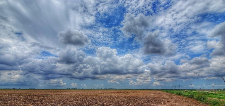 Intervalos nubosos y tolvaneras, el clima en Sinaloa