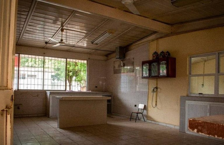 Escuelas no pudieron iniciar porque no están en condiciones