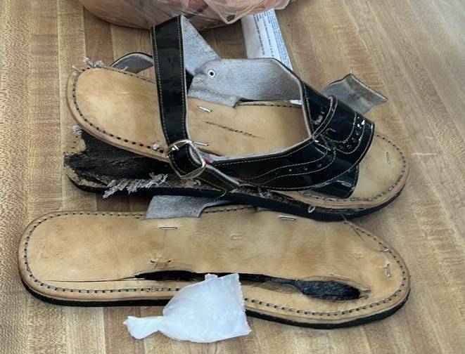 En huaraches detectan cocaína en penal de Aguaruto