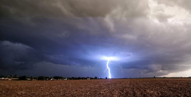 Estiman esta noche y madrugada del viernes inundaciones en Sinaloa