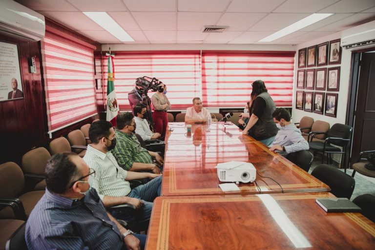 Descontarán en Guasave hasta 20% en útiles, ropa y calzado