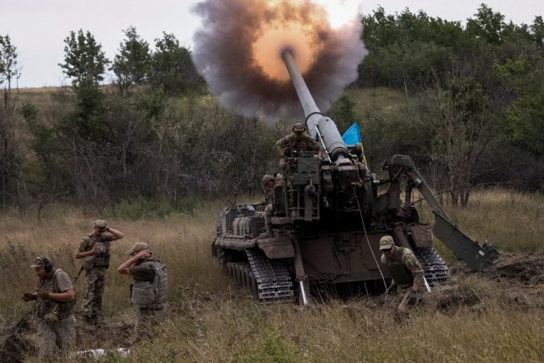 Contraataca Ucrania para recuperar la ciudad de Jersón