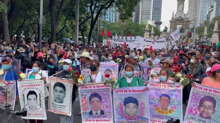 ‘Fue el Ejército’, marcha por 8 aniversario del caso Ayotzinapa
