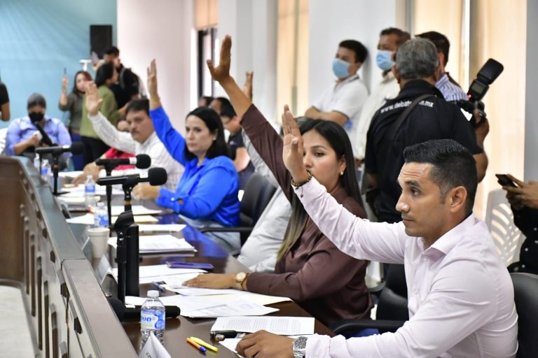 Amplía Mazatlán horarios de alcohol hasta diciembre