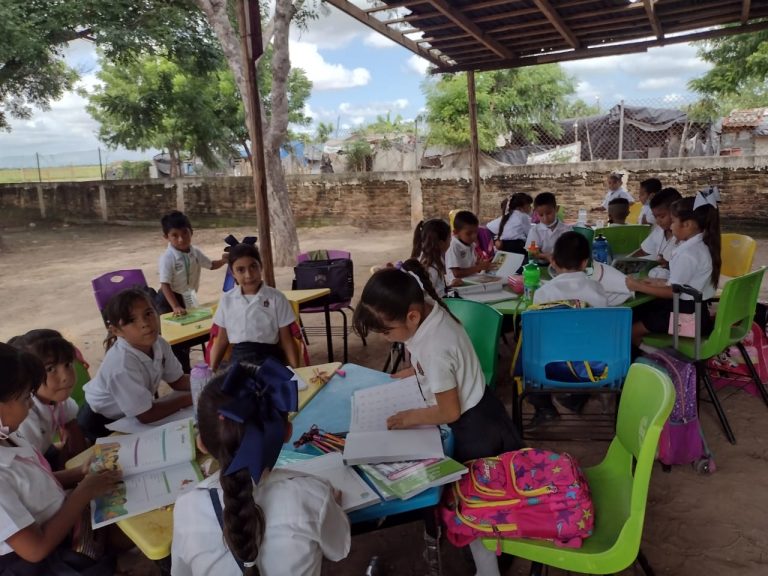 Le pondrán subestación y A/A a primaria de Navolato tras protesta