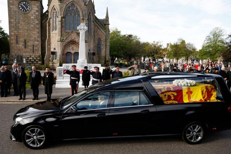 Sale de Balmoral cortejo fúnebre de la reina Isabel II