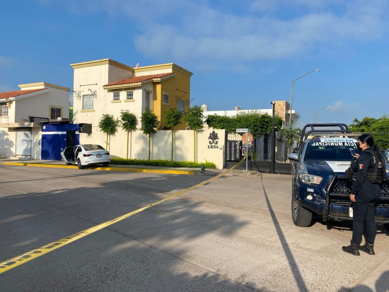 Asesinan a empleado del IMSS; presumen fue su acompañante