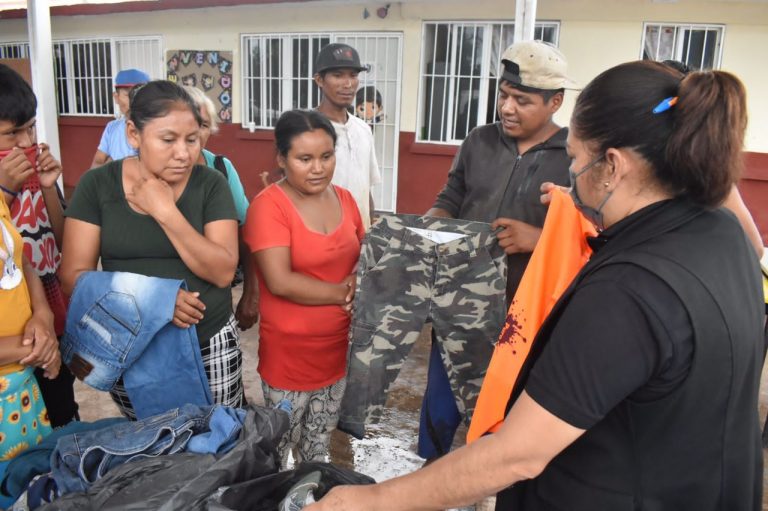Evacuan en Ceuta, Elota a familias; 8 pueblos sin agua