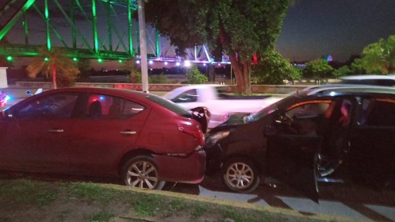 … y en el Puente Negro, 5 heridos en otro choque