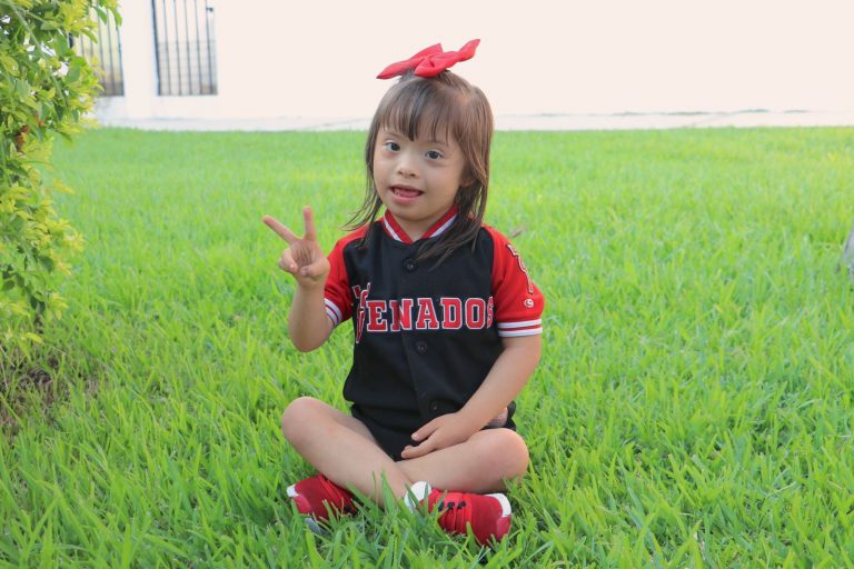 Luna, una niña operada en dos ocasiones a corazón abierto