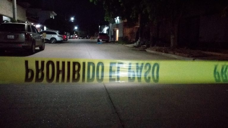 Ejecutan a joven en calle de Las Quintas