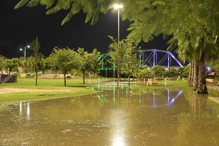 Cierran Parque Las Riberas y Acuático tras lluvias