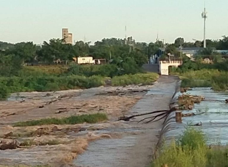 Cierra Culiacán paso en presa Derivadora