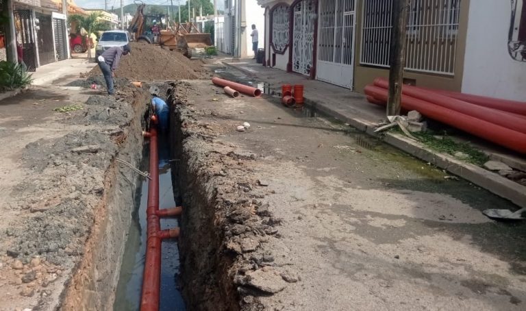 Rehabilitan red sanitaria colapsada en San Joaquín