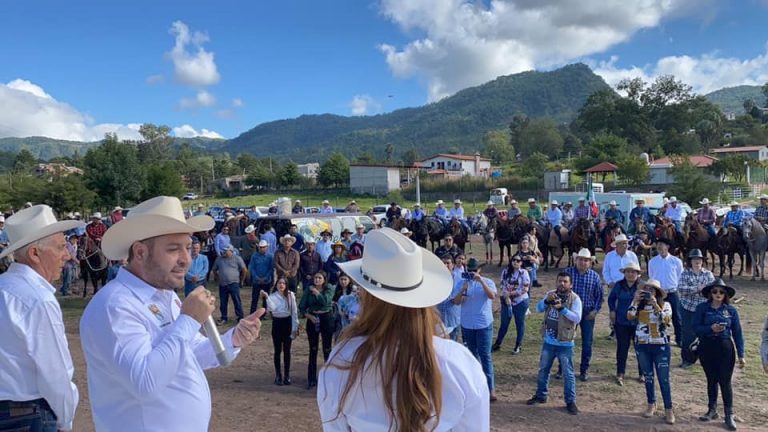 Arranca la cabalgata Surutato 2022