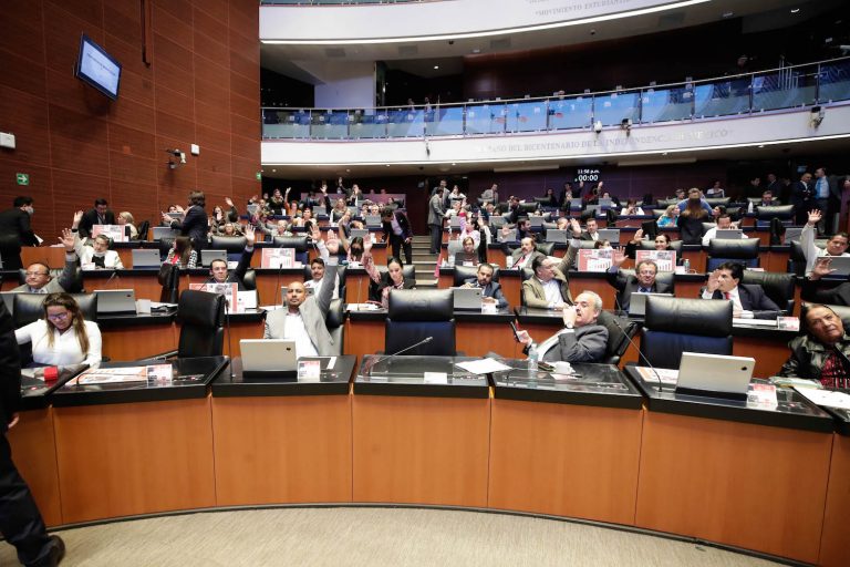 Eliminan el horario de verano en México