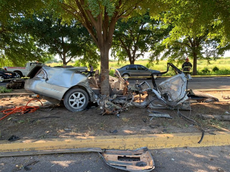 Un muerto y un herido tras accidente en la Culiacán-Navolato