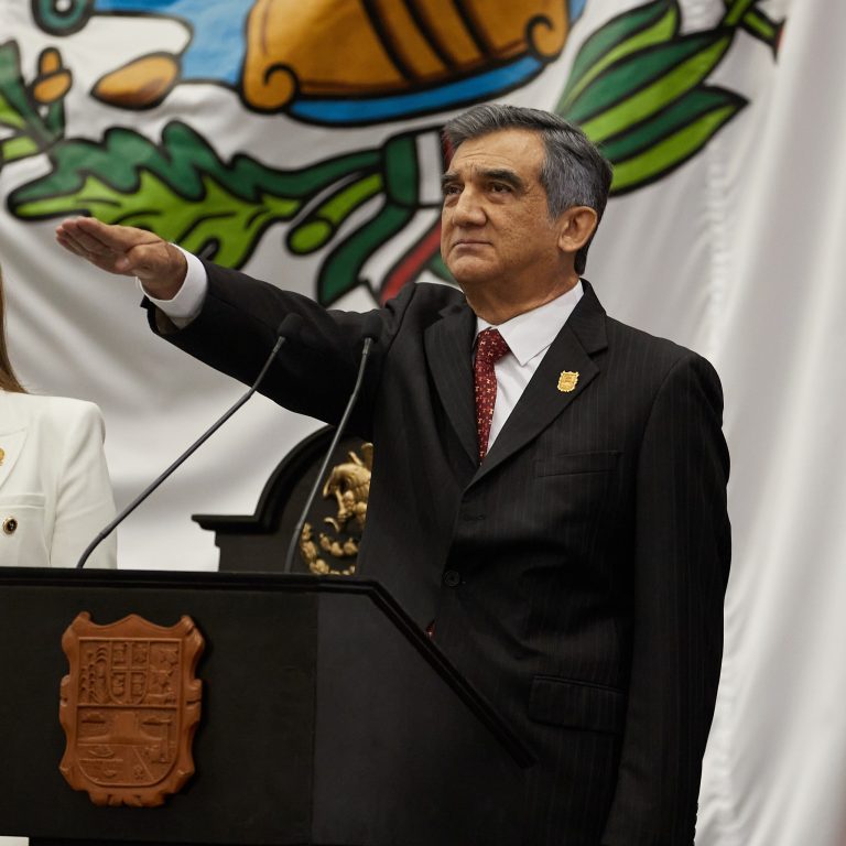 Toma protesta Américo Villarreal como gobernador de Tamaulipas