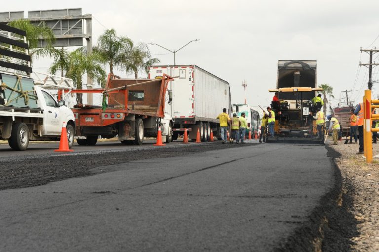 Habrá nuevo asfalto desde Feria Ganadera a plaza del Valle