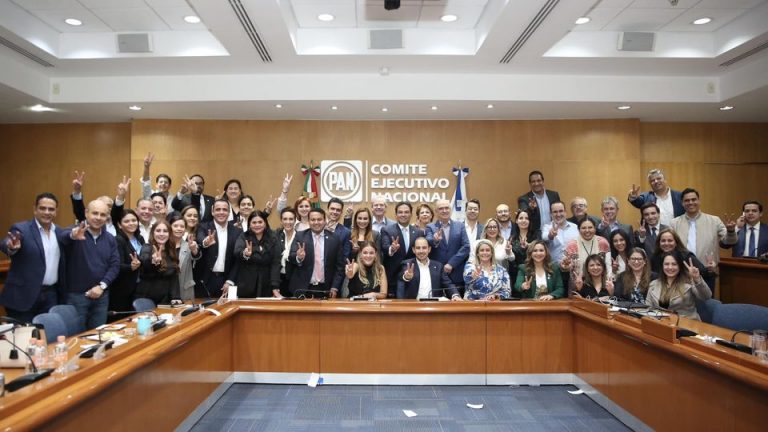 El PRI es un partido muy débil que se deja presionar: PAN