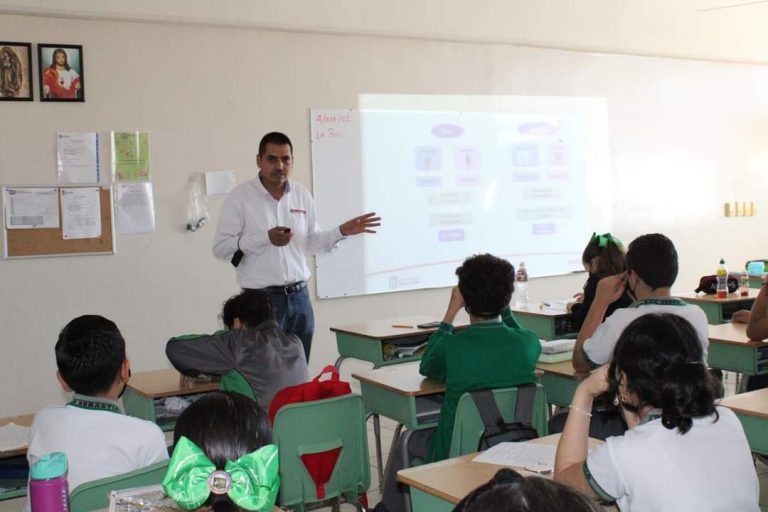 Instruyen en secundarias sobre acoso y hostigamiento sexual