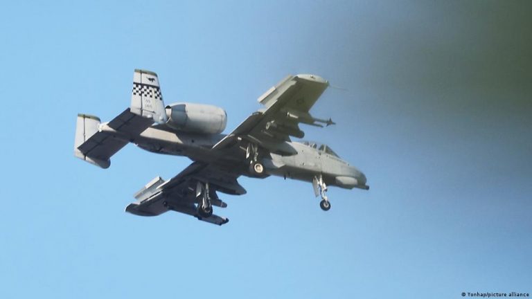 Seúl moviliza aviones de combate tras detectar gran despliegue aéreo norcoreano