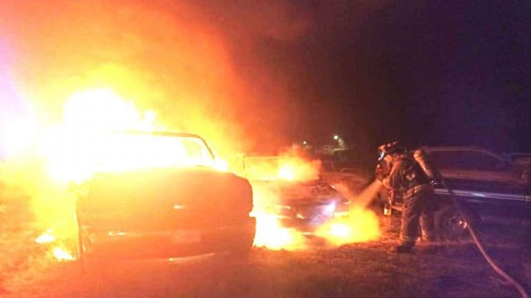 Incendian autos y un Oxxo en municipios de Guanajuato