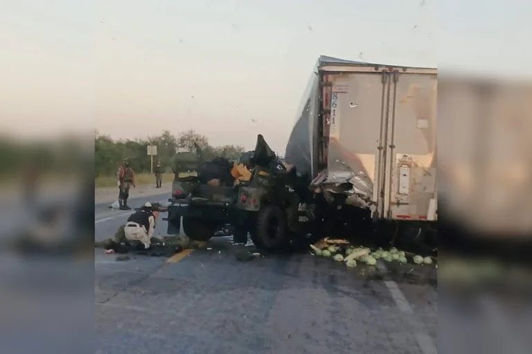 Mueren 7 militares en choque con tráiler en Tamaulipas