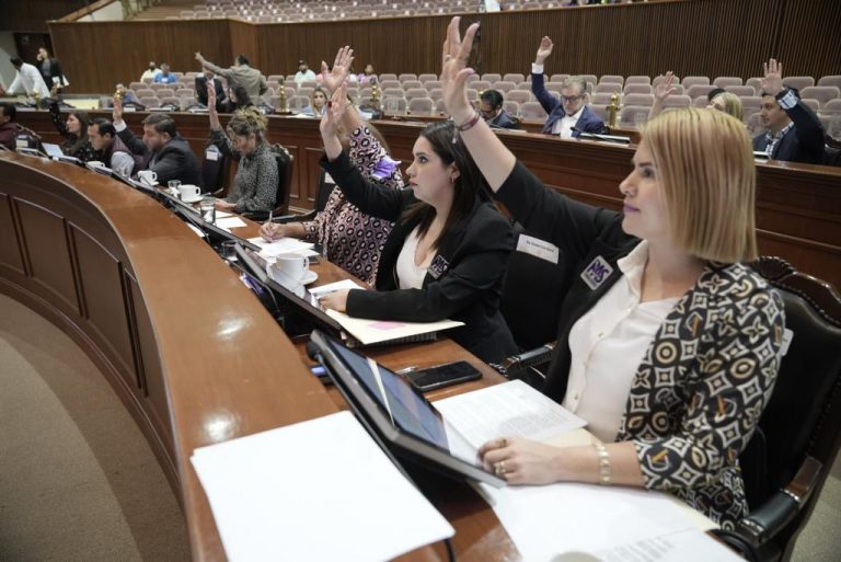 Aprueban valores unitarios del suelo y construcciones de 10 municipios