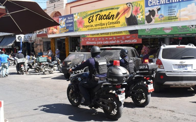 Salía de un banco y le roban $2.6 millones; es el segundo del día