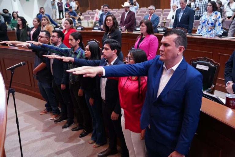 Rinden protesta jurado del Comité de Participación Ciudadana